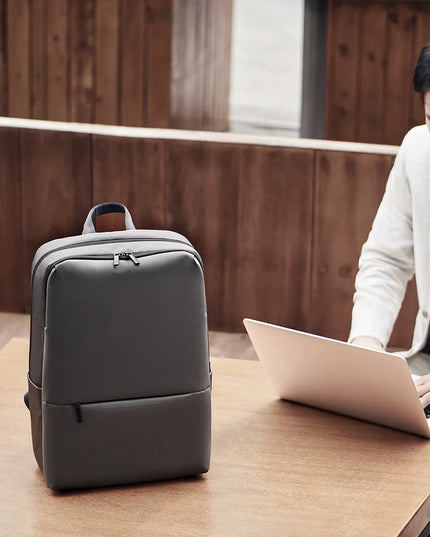 Business Rucksack 18L mit Laptopfach